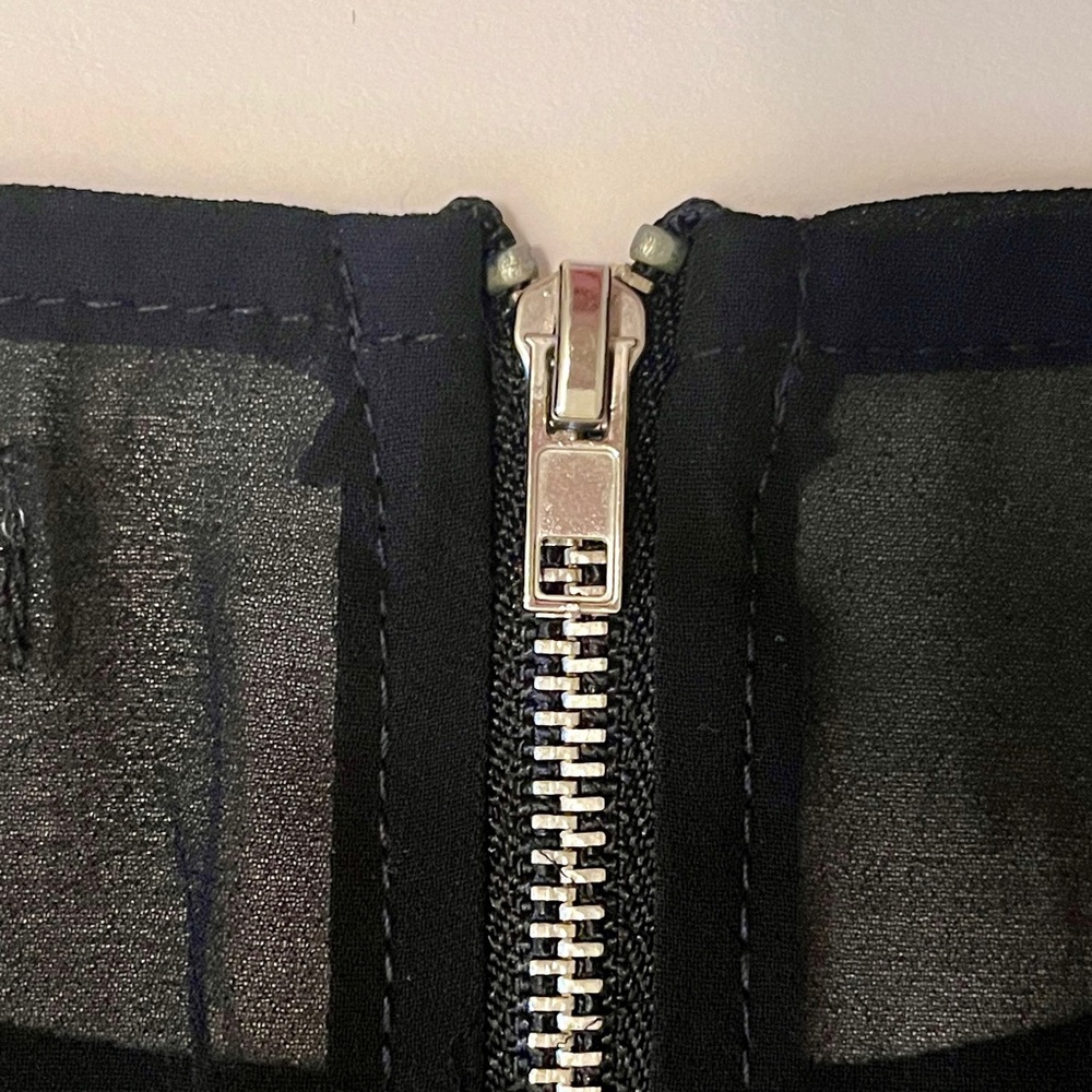 Taylor Swift Style Sheer Inset Top. Size Small - image 6